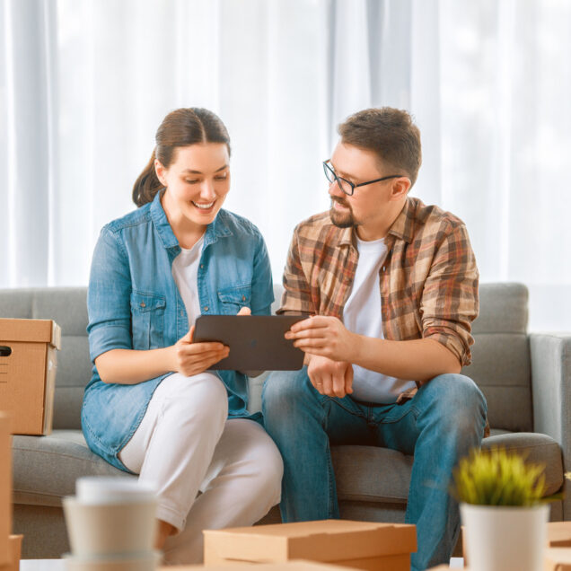 Couple moving into new apartment