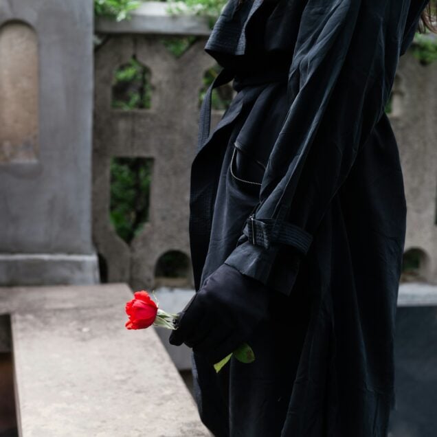 6 Ideas to Bring a Loved One's Personality to a Memorial Service