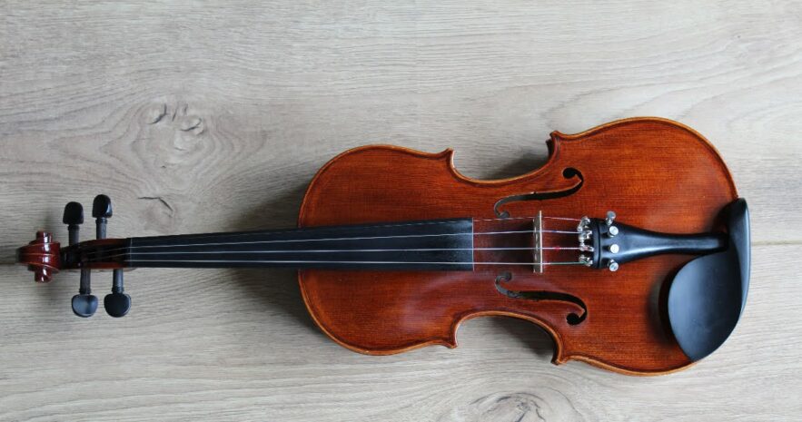 Bernadett Nyari’s Heart of Diamonds: A Poised and Poetic Testament to the Singing Violin