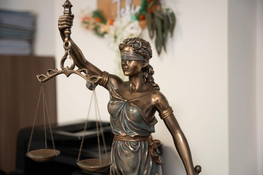 statue of lady justice