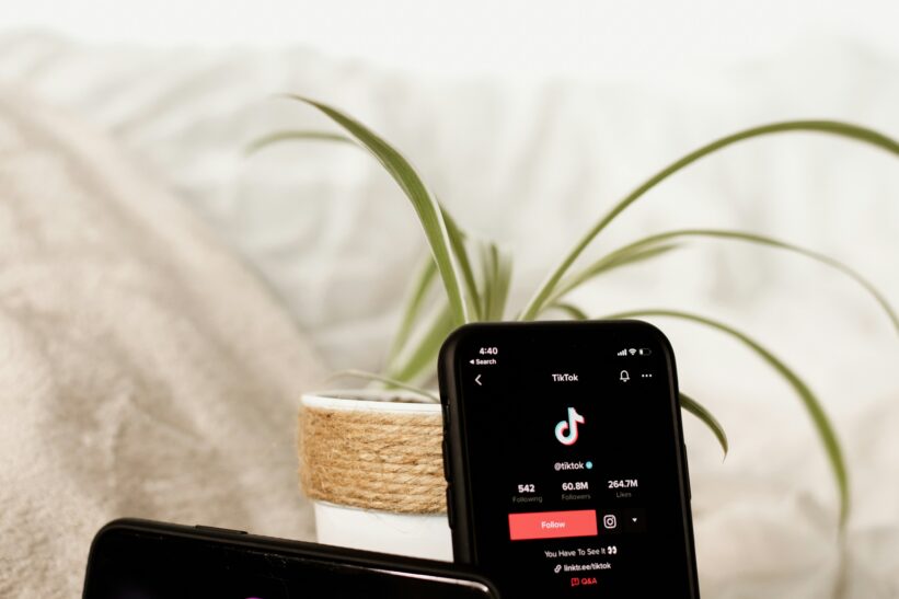 Instagram Tiktok Influencer Phones