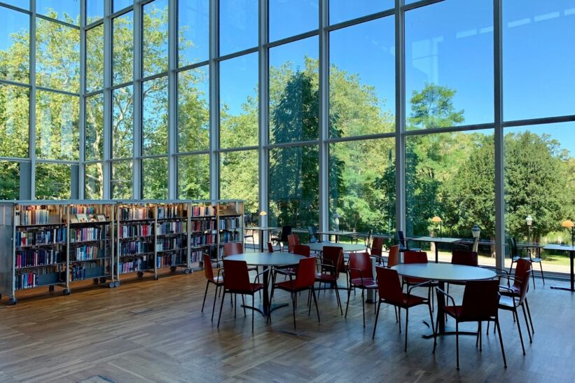 Colleges Debate How to Regulate AI Tools Students Already Use