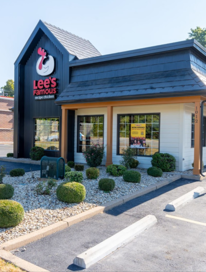 Lee's Famous Recipe Chicken