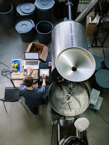 Why Manufacturing’s 30% Turnover is Harming the Factory Floor
