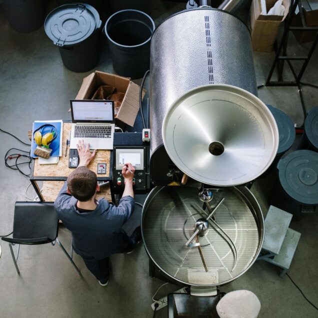 Why Manufacturing’s 30% Turnover is Harming the Factory Floor